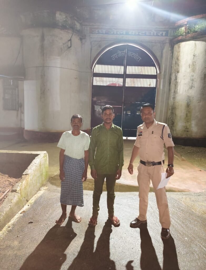 गणेश उत्सव के मद्देनजर कोरबा पुलिस का विशेष अभियान पुलिस अधीक्षक महोदय के निर्देश पर बदमाशों, फरार आरोपियों एवं लंबित अपराधों के आरोपियों के विरुद्ध कार्रवाई