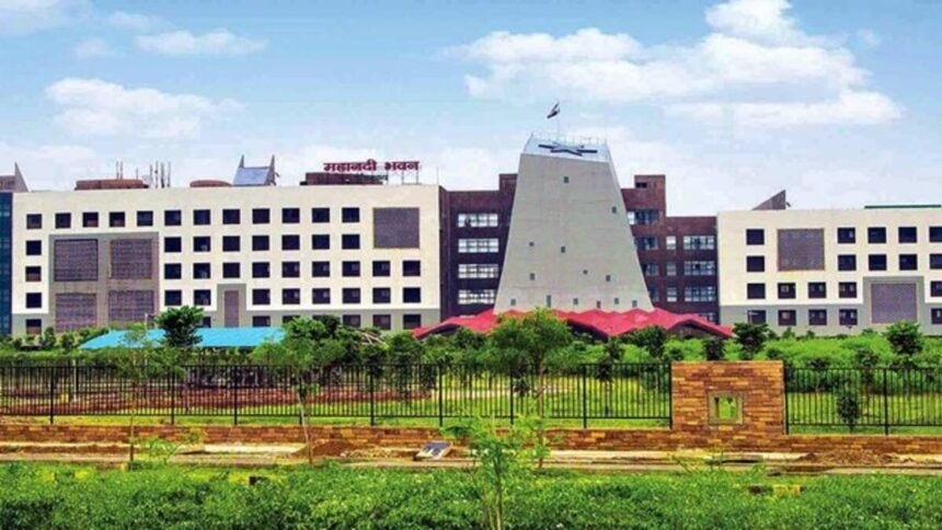 छत्तीसगढ़ में स्कूल-कॉलेजों में 15 दिन छुट्टियों का ऐलान, देखिए दशहरा-दीपावली और शीतकालीन अवकाश का पूरा शेड्यूल…