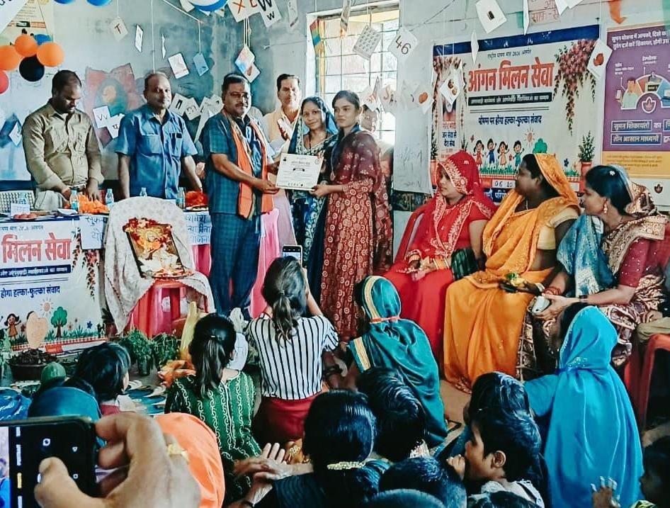 मातृत्व और संस्कार की खुशी के साथ हुईं गोदभराईआंगनबाड़ी कार्यकर्ताओं व सहायिकाओं का सम्मान…