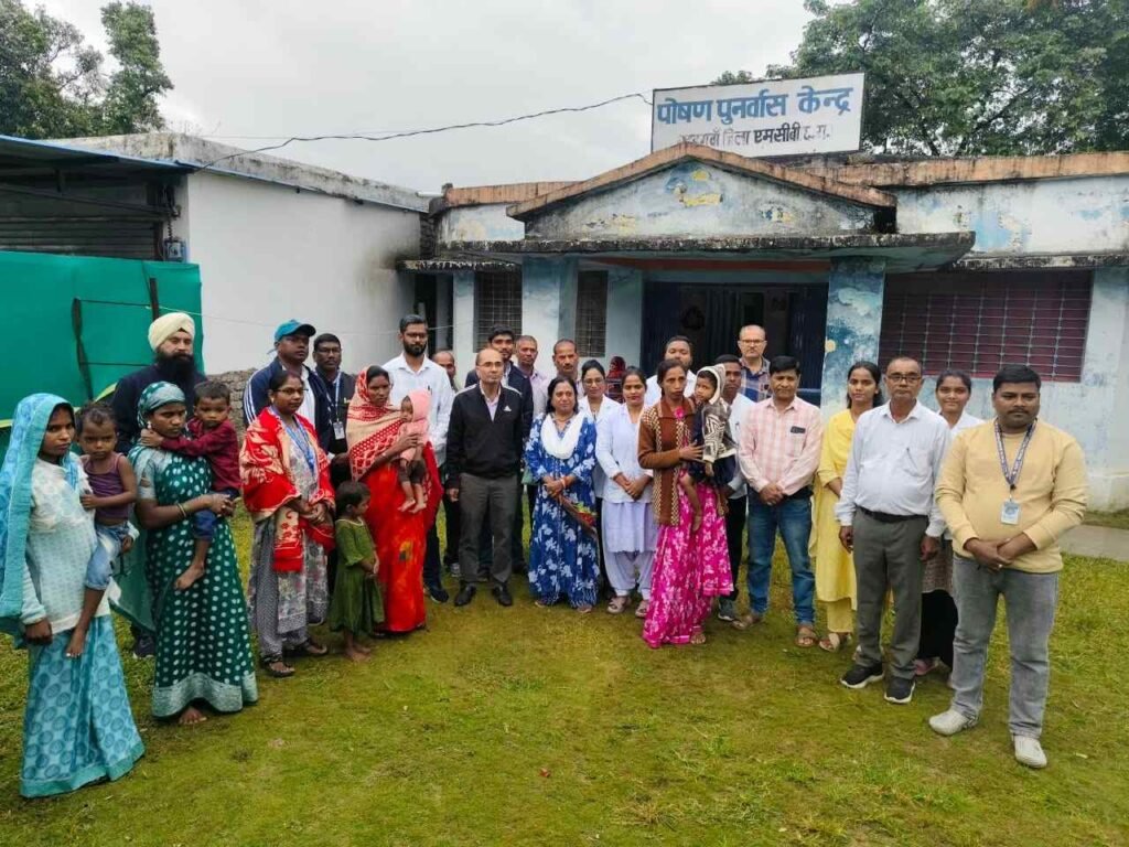 महिला हितैषी ग्राम पंचायत के भौतिक सत्यापन के लिए राष्ट्रीय टीम ने किया खड़गवां का दौरा