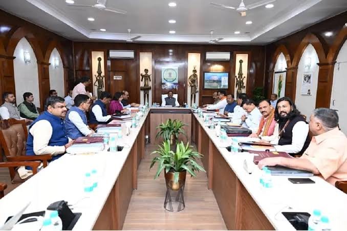 बिजली बिल में राहत, 3100 रुपये में धान खरीदी, कर्मचारियों को कैशलेस इलाज